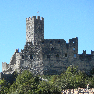 CASTELLO DI DRENA