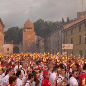 Fiaccolata della Croce Rossa