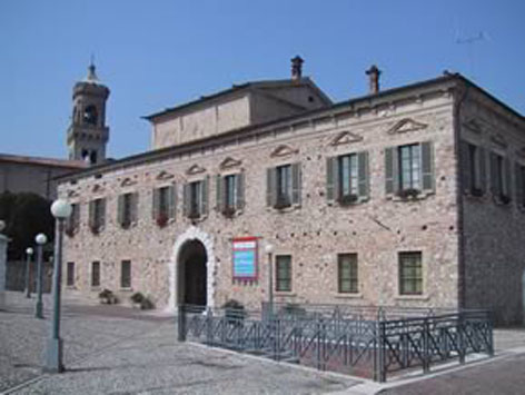 Palazzo Barbieri a Padenghe sul Garda (Bs)