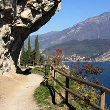 Strada del Ponale a Limone sul Garda (Bs)